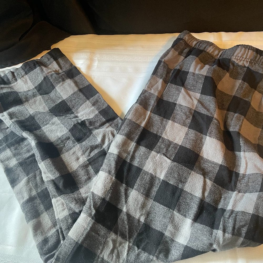 Croft & Barrow Men's XL Gray Plaid Drawstring Flannel Pajama Pants (160)